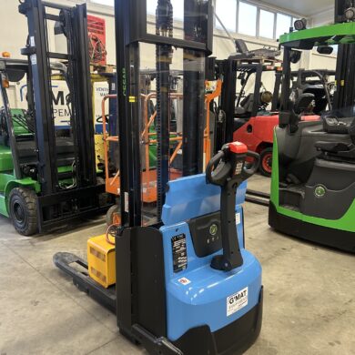 Gerbeur électrique CESAB mât duplex 3300 mm