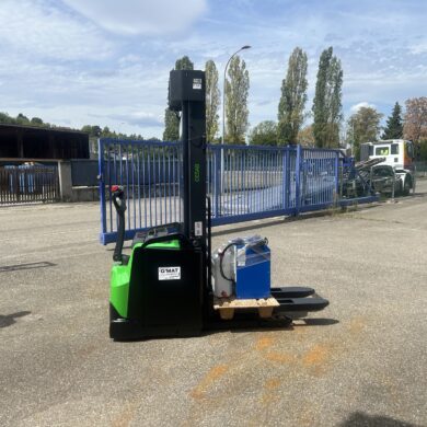Gerbeur électrique CESAB mât triplex 5400 mm